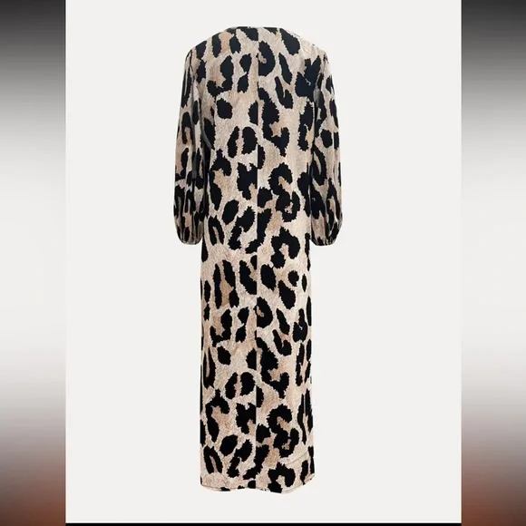 Chic Animal Print dress - Picture 2 of 5